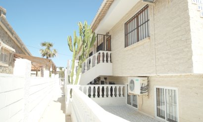 Resale - Bungalow - La Mata - Playa
