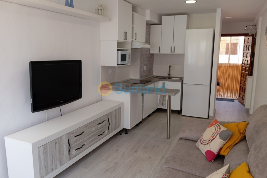 Resale - Apartment - Orihuela Costa - Mil Palmeras