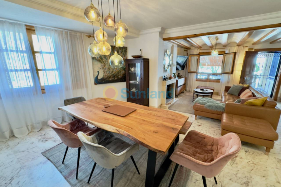 Resale - Villa - Guardamar del Segura - 