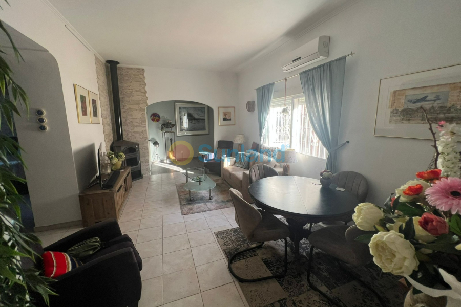 Resale - Country house - Orihuela - Benferri