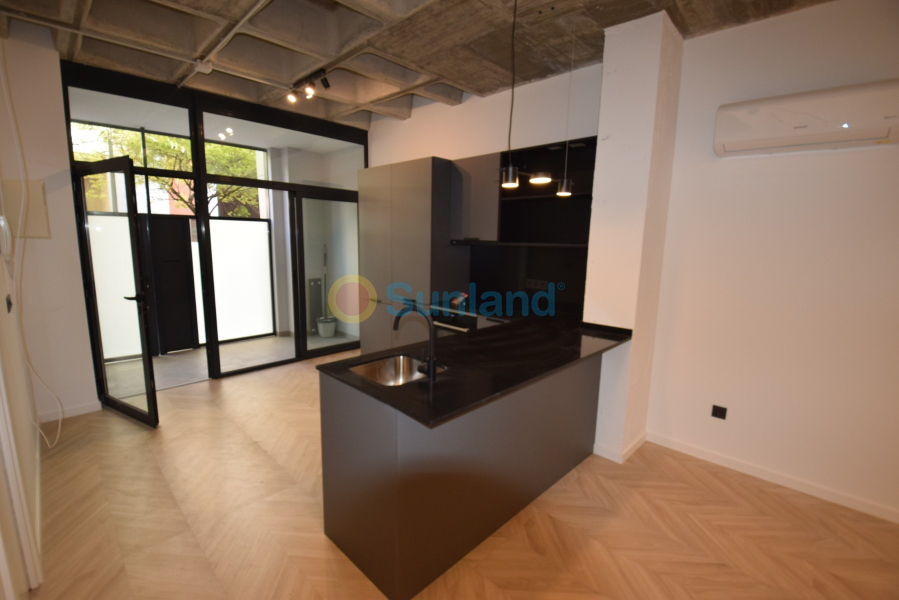 Resale - Apartment - Alicante