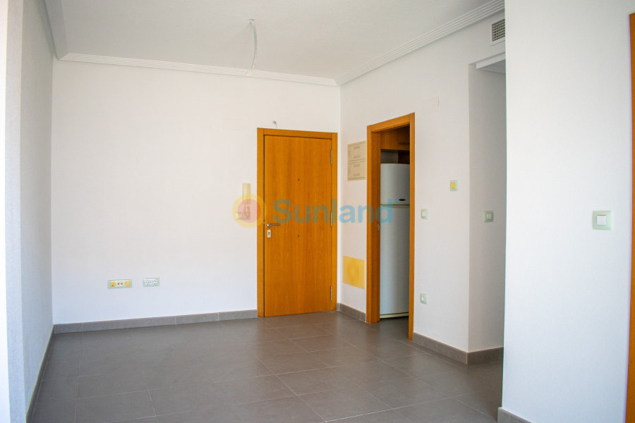 Resale - Apartment - Guardamar del Segura - Center