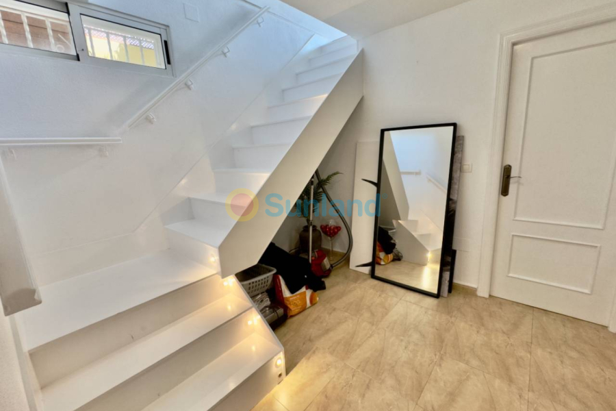 Resale - Villa - Benijofar