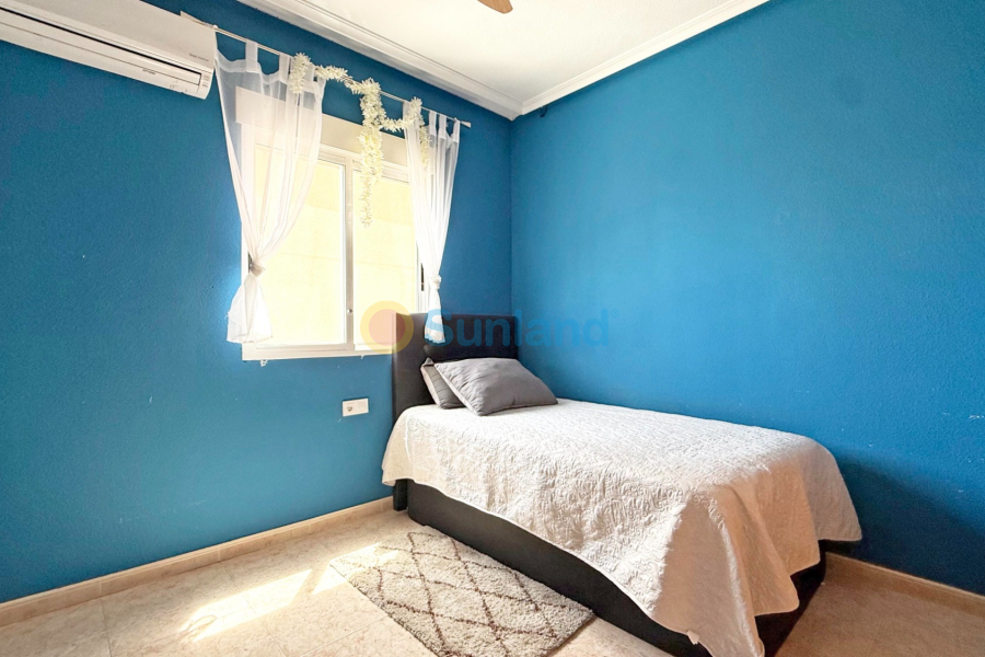 Resale - Villa - Orihuela Costa - Villamartin