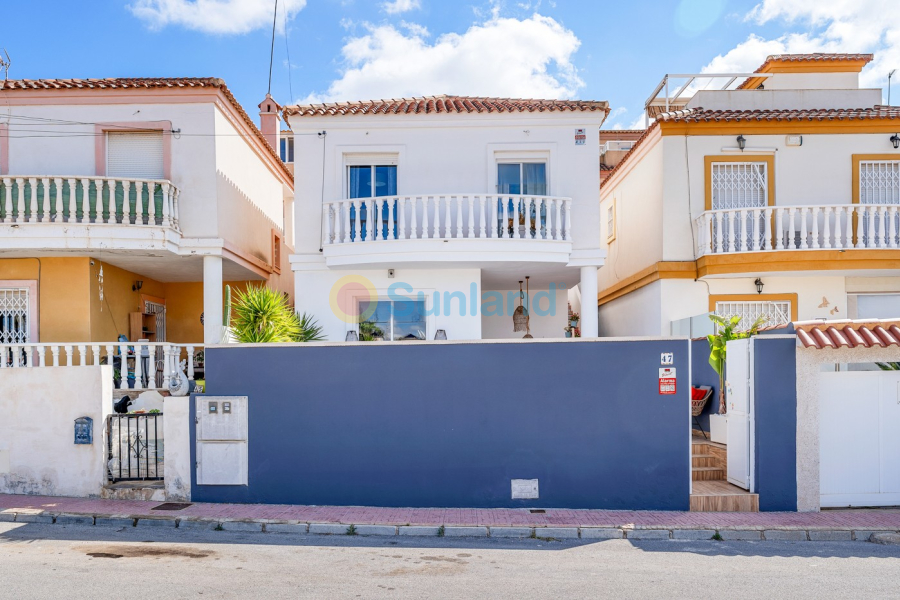 Verkauf - Haus - Orihuela Costa - Villamartin