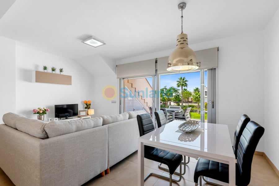 Resale - Apartment - Orihuela - Vistabella