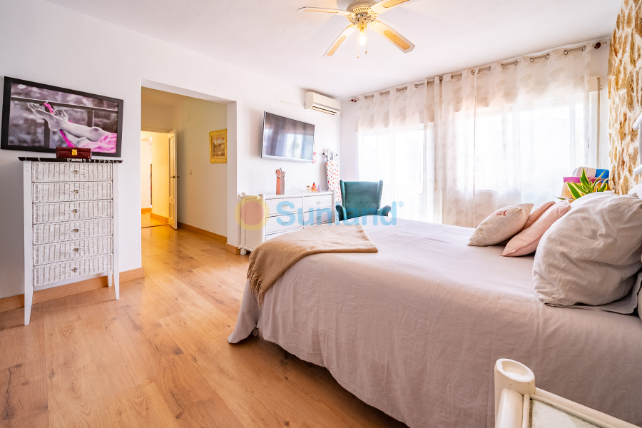 Resale - Villa - Torrevieja - Los Balcones