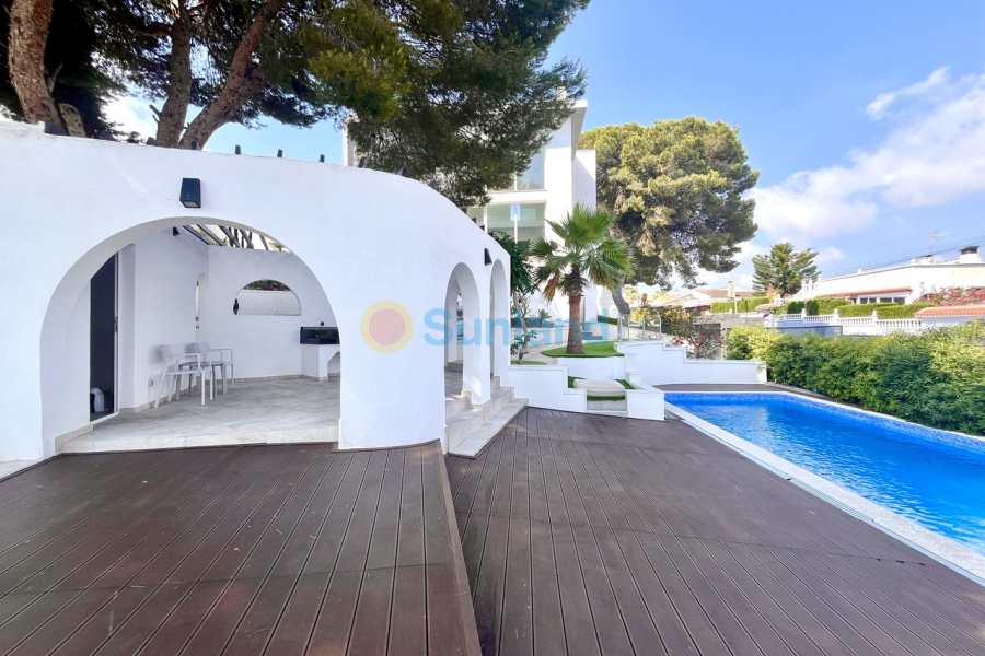 Resale - V - Los Balcones