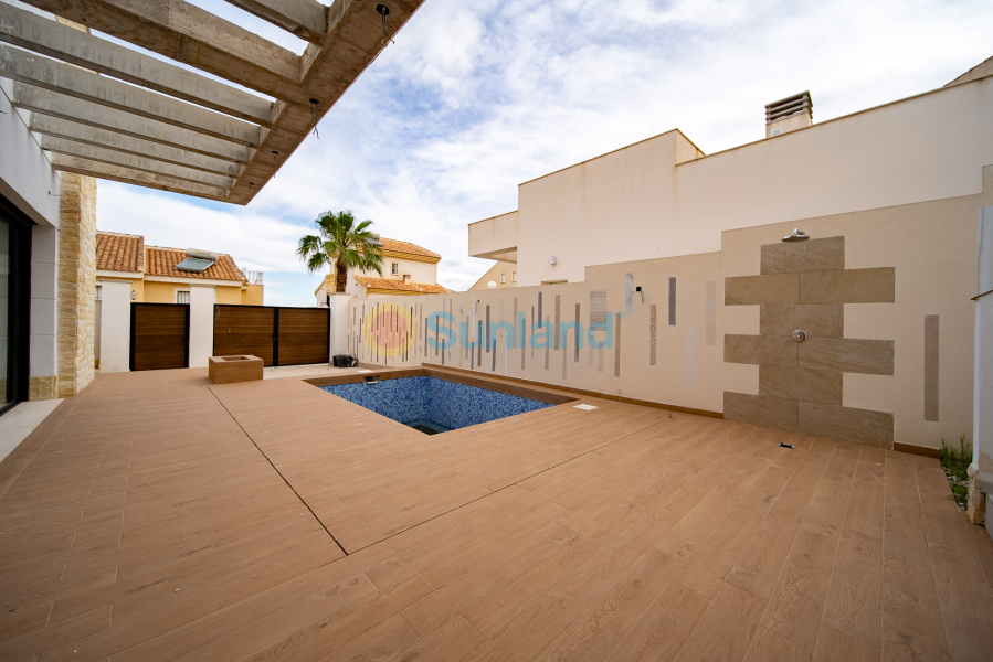 Använda fastigheter - Villa - Rojales