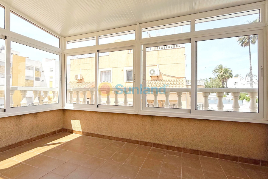 Resale - Villa - Orihuela Costa - Villamartin