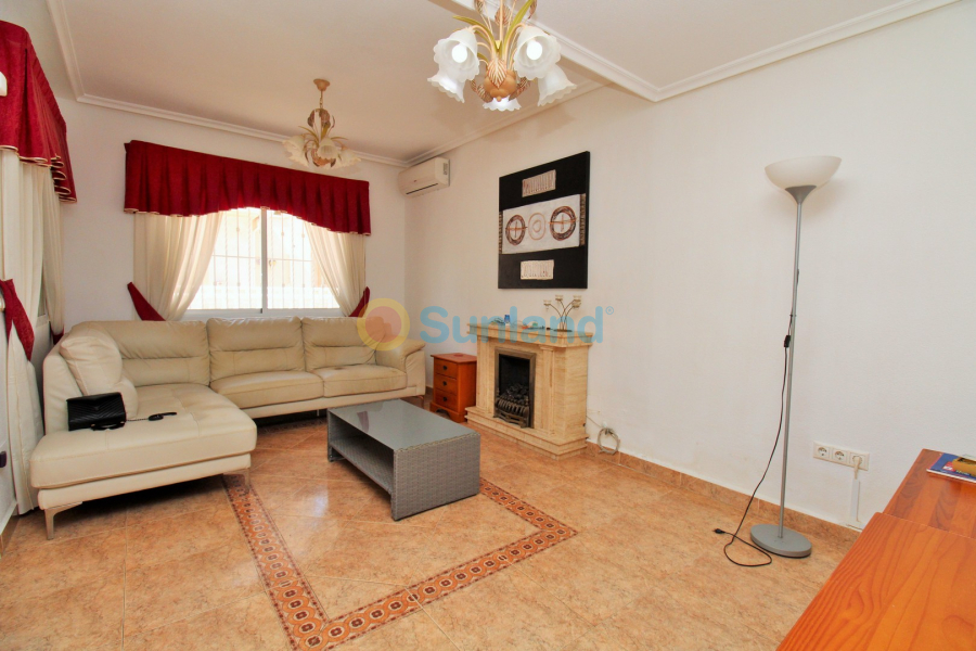 Segunda mano - Chalet - Playa Flamenca