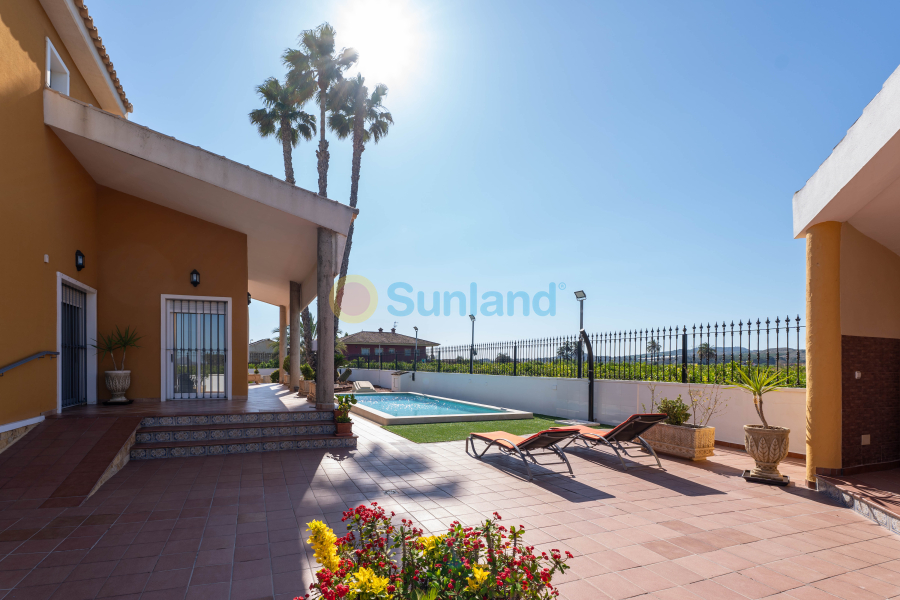 Använda fastigheter - Villa - Orihuela