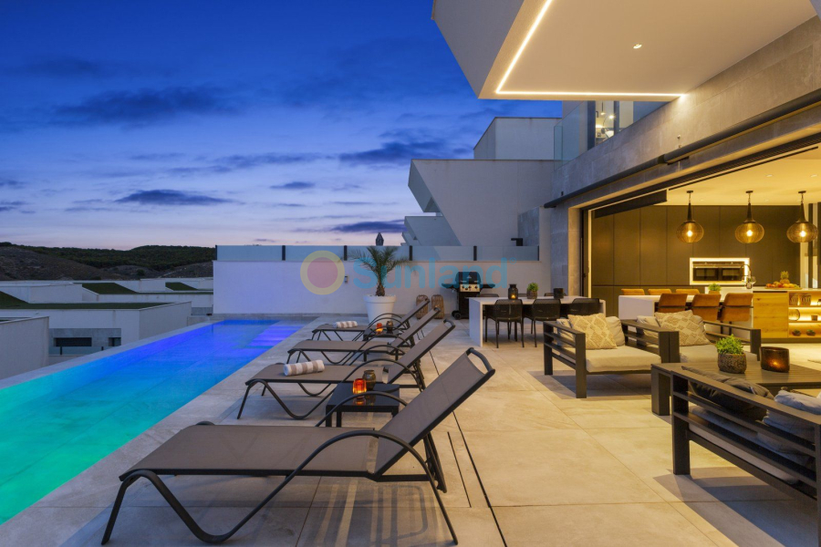 Resale - Villa - Ciudad Quesada