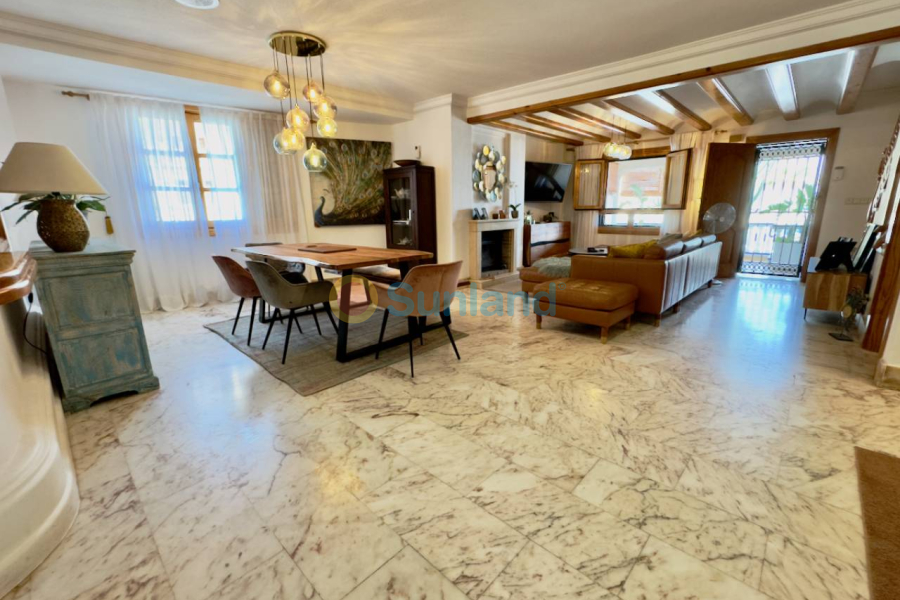 Resale - Villa - Guardamar del Segura - 