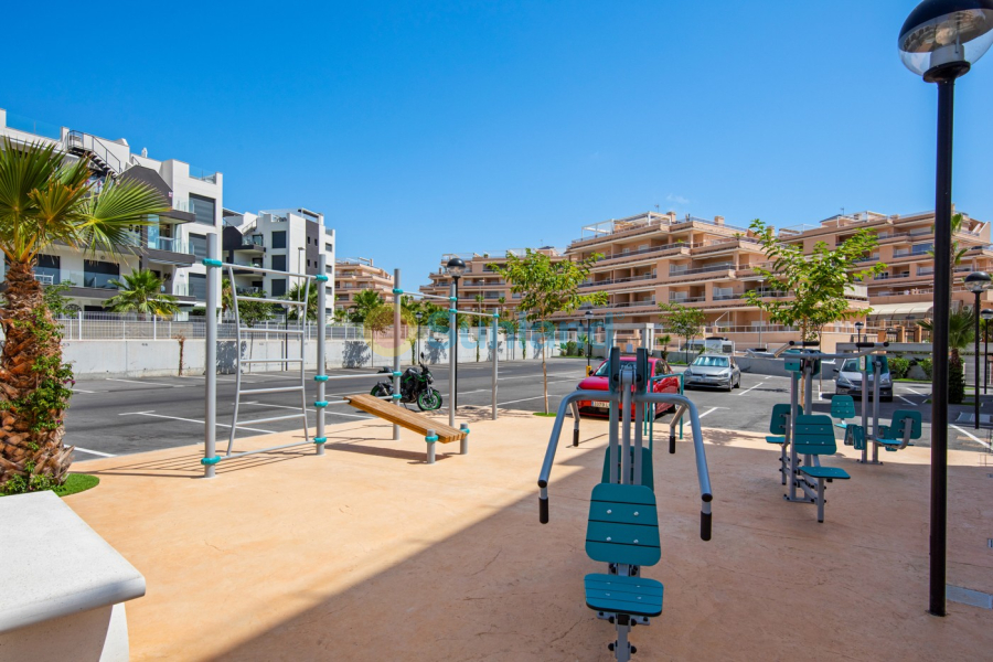 Resale - Apartment - Orihuela Costa - Villamartin