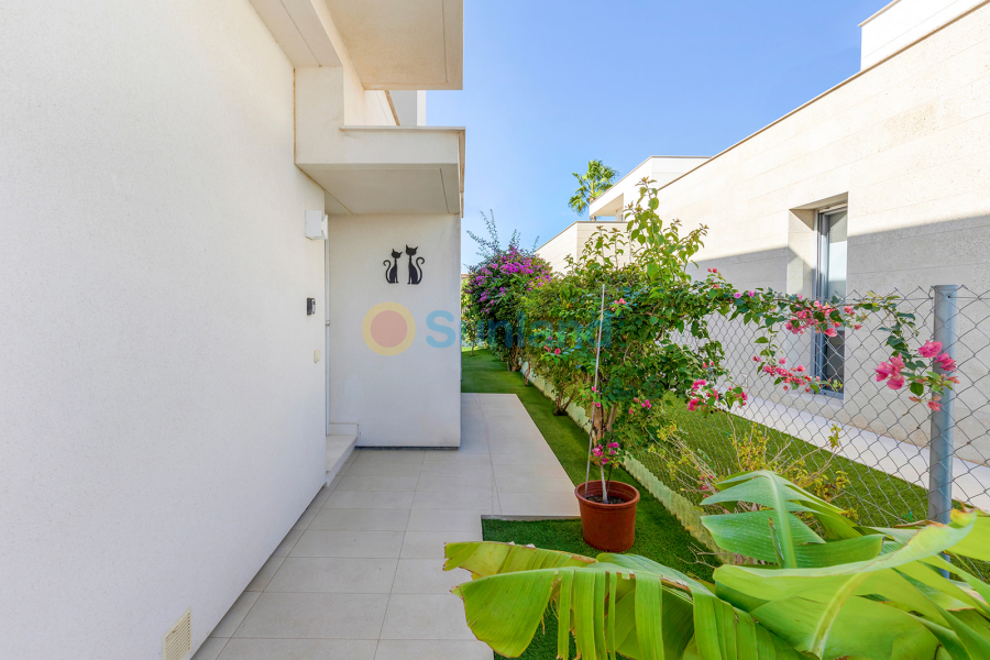 Resale - Villa - Orihuela - Vistabella Golf