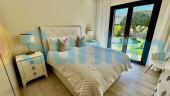 Resale - Villa - La Finca Golf