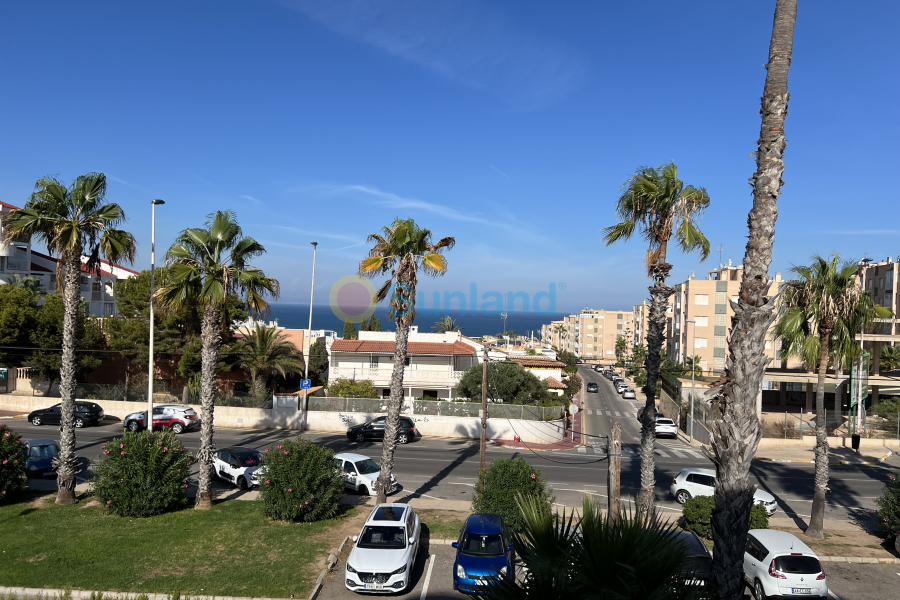 Resale - Apartamento - Torrevieja