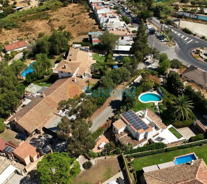 Resale - Villa - Benahavis - La Quinta