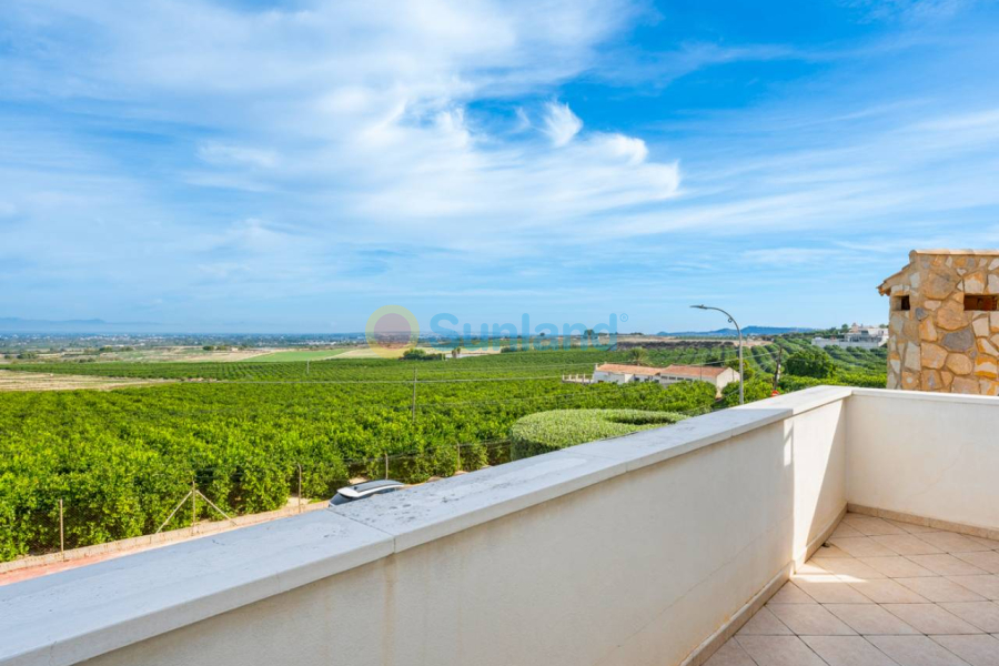 Använda fastigheter - Villa - Algorfa - Castillo de montemar