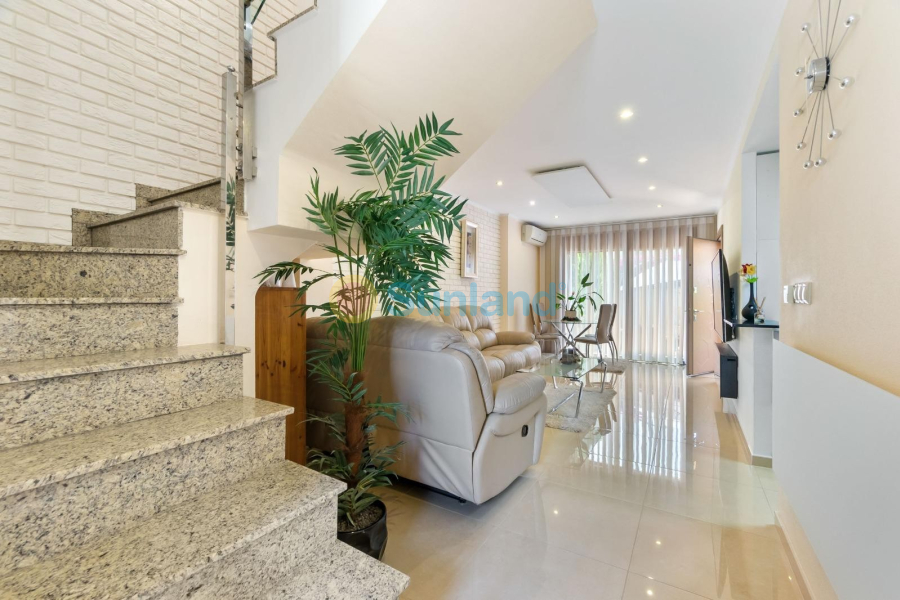 Använda fastigheter - Radhus - Torrevieja - Aguas Nuevas