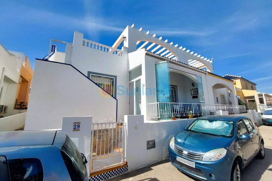 Resale - Chalet - Torrevieja - Los Balcones