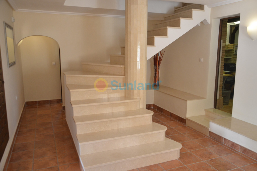 Resale - Villa - Orihuela costa - 