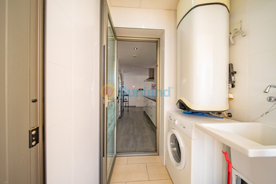 Resale - Apartamento - Orihuela Costa - Villamartin