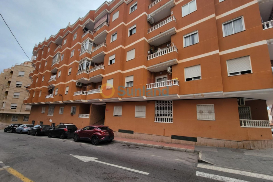Resale - Apartment - Torrevieja - 