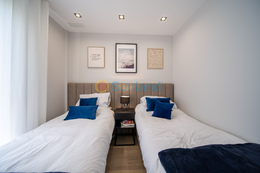 Resale - Apartamento - Torrevieja - Punta Prima
