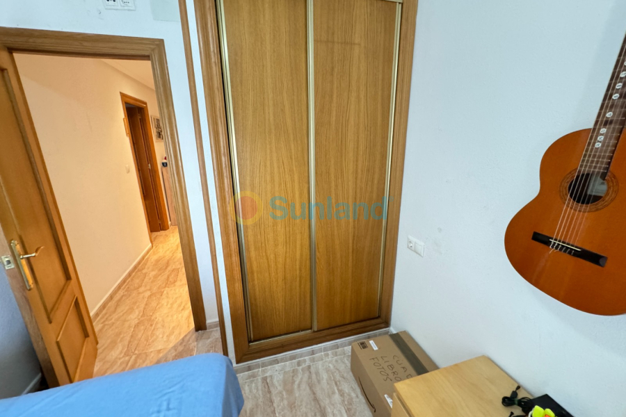 Resale - Apartment - Guardamar del Segura - 