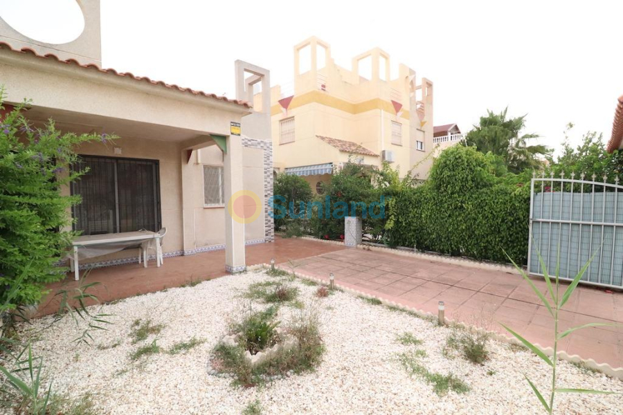 Använda fastigheter - Bungalow - Torrevieja - Torretas