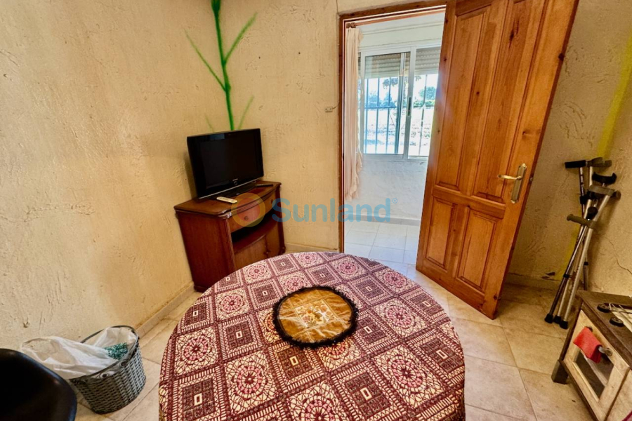 Resale - Villa - Guardamar del Segura
