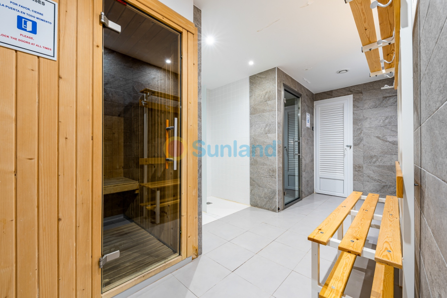 Använda fastigheter - Lägenhet - Orihuela Costa - Punta Prima