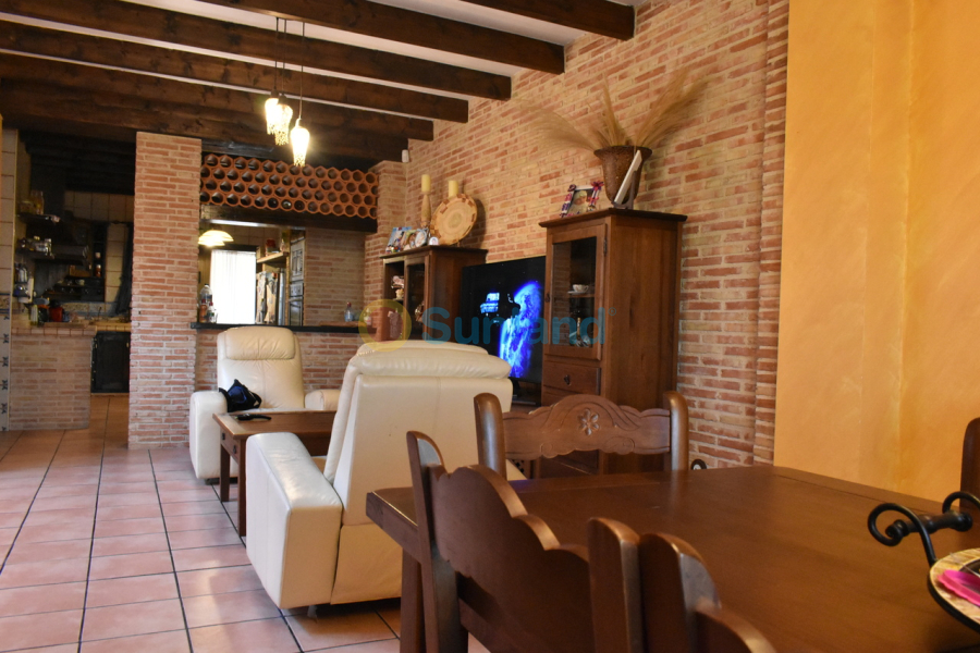 Brukte eiendommer - h - Algorfa