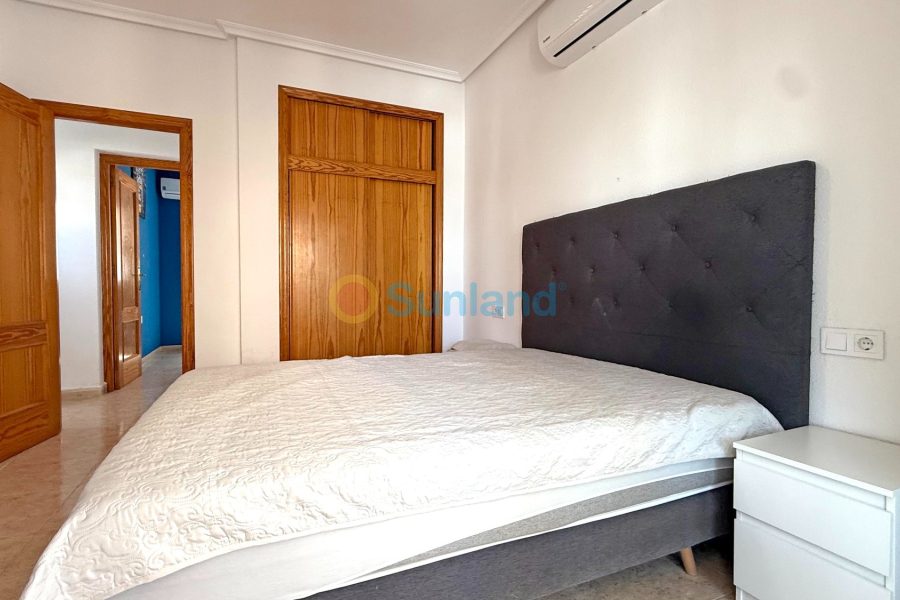 Resale - Villa - Orihuela Costa - Villamartin