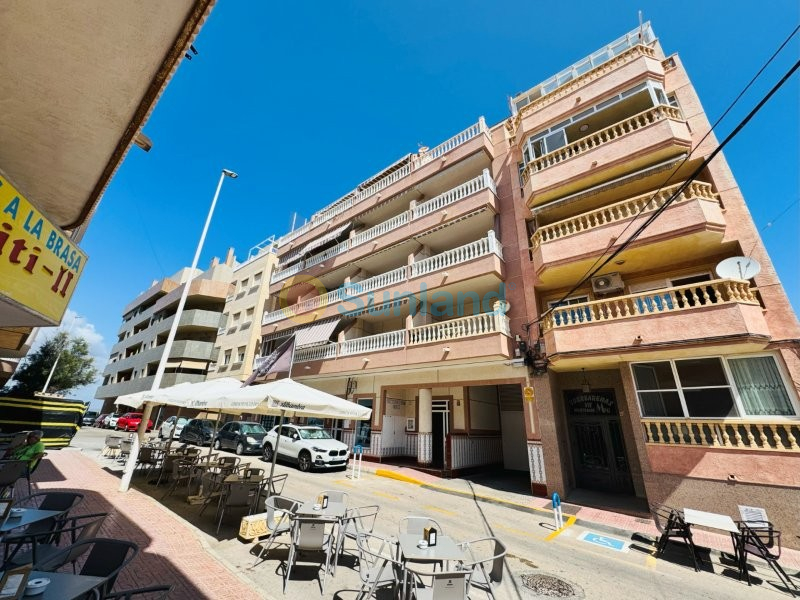 Resale - Apartment - La Mata
