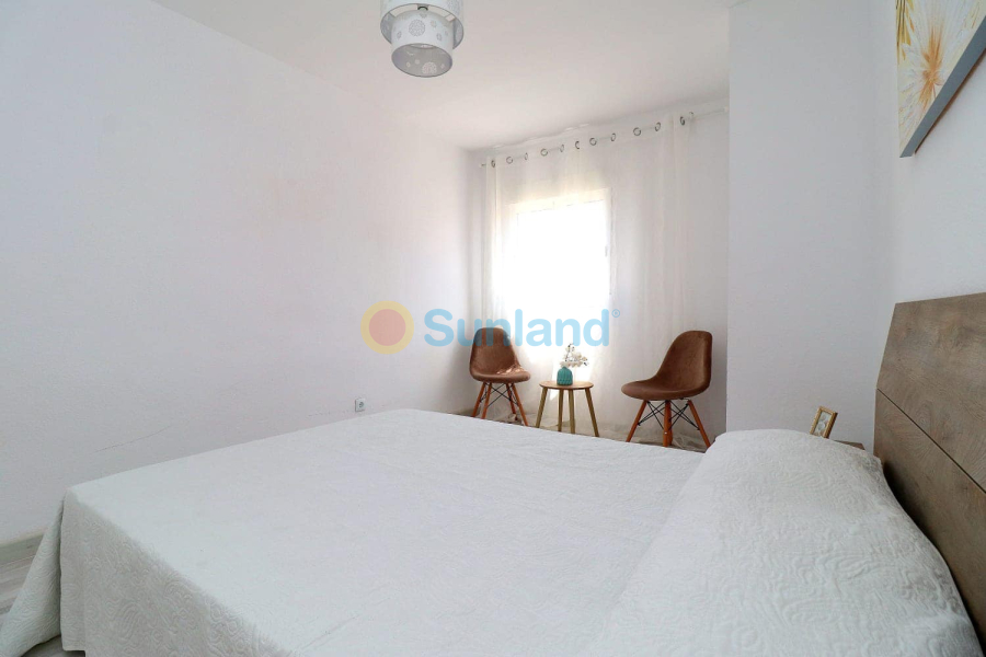 Resale - Apartment - Punta Prima - 