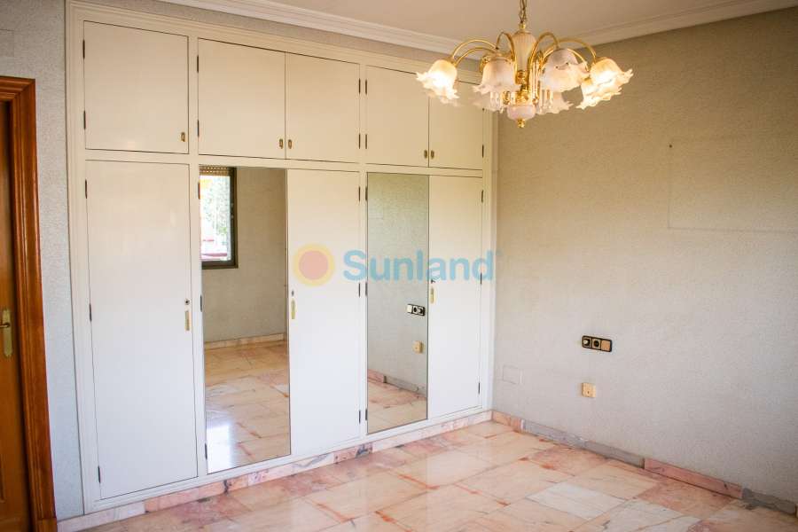 Segunda mano - Chalet - Llano de brujas