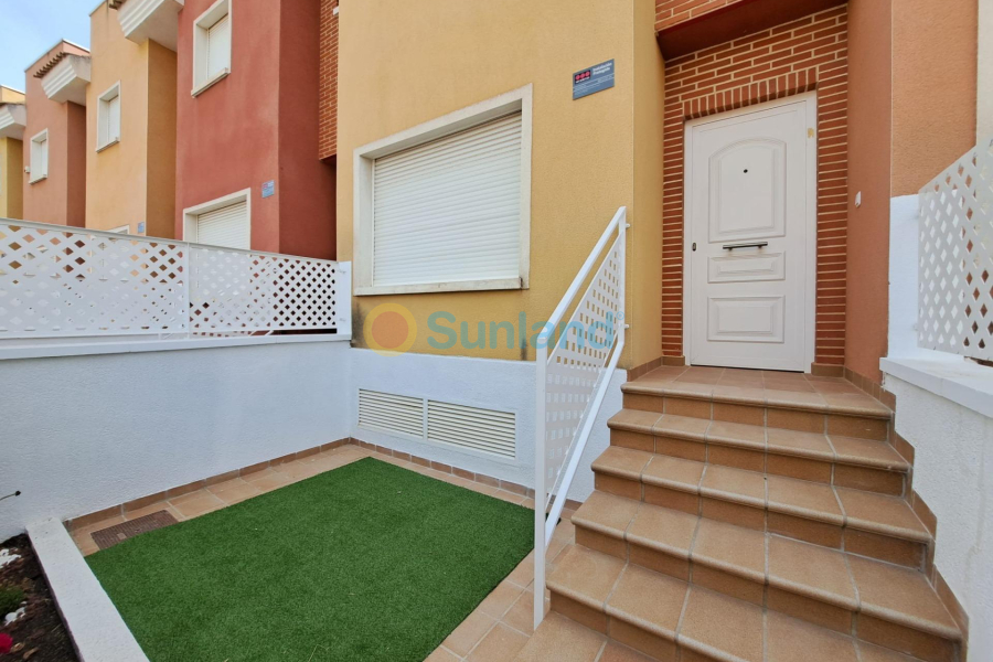 Resale - Terraced house - Bigastro