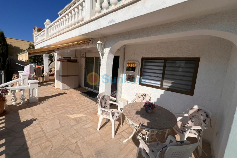 Använda fastigheter - Villa - La Nucía - Monte Bello