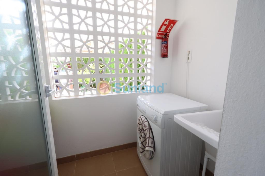 Resale - Terraced house - Orihuela Costa - Punta Prima