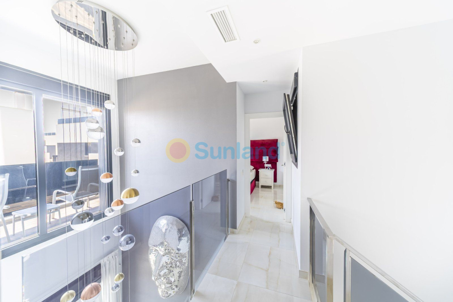 Resale - Villa - Orihuela Costa - Lomas De Cabo Roig