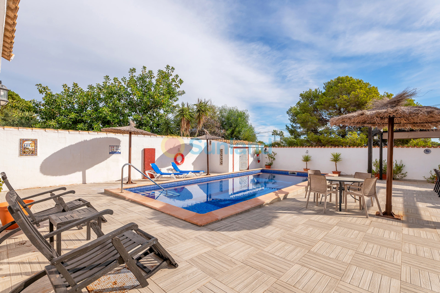 Resale - Villa - Orihuela Costa - Lomas De Cabo Roig