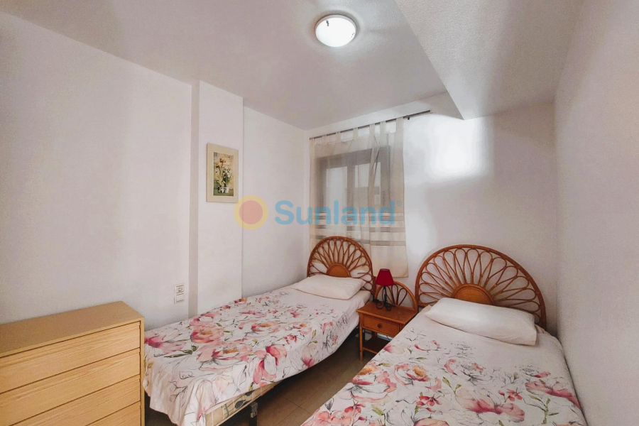 Resale - Apartment - Torrevieja - Playa de Los Locos