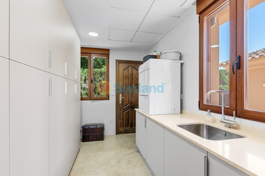 Resale - Villa - Elche/Elx