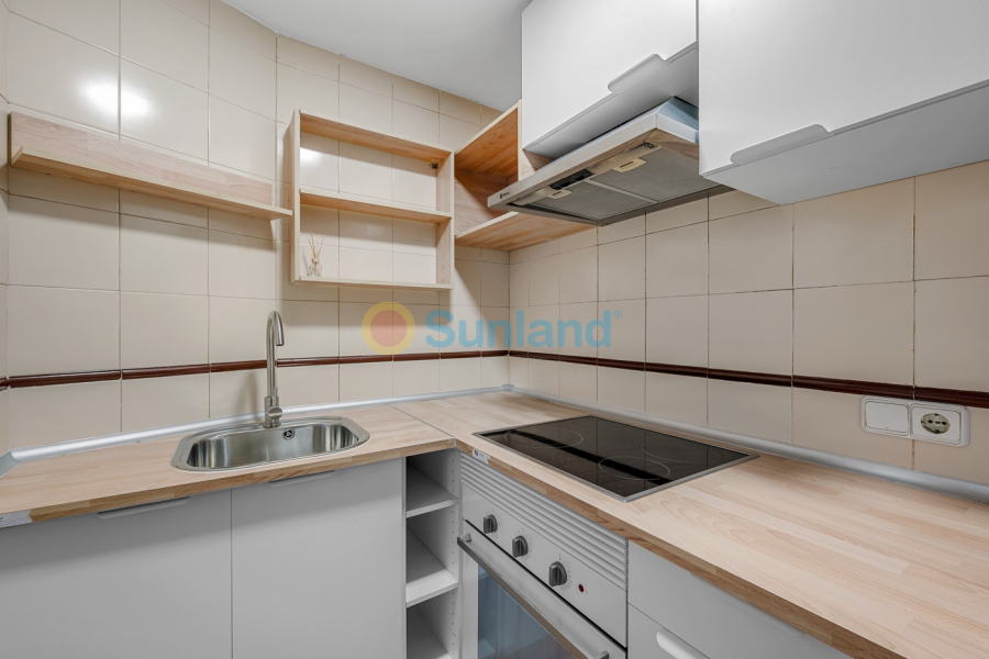 Resale - Apartment - Altea