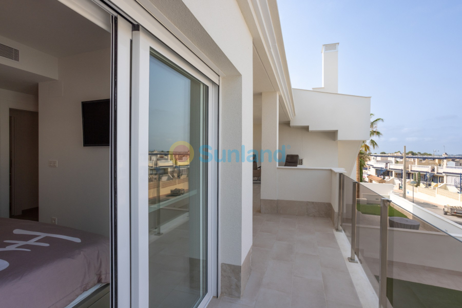 Verkauf - Apartment - Orihuela Costa - Villamartin