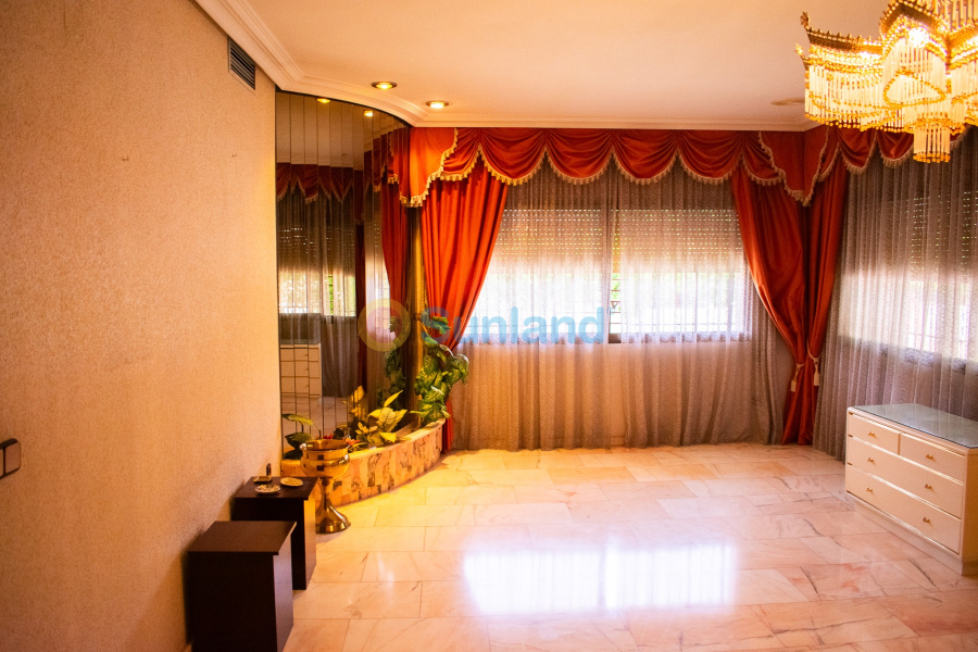 Segunda mano - Chalet - Llano de brujas