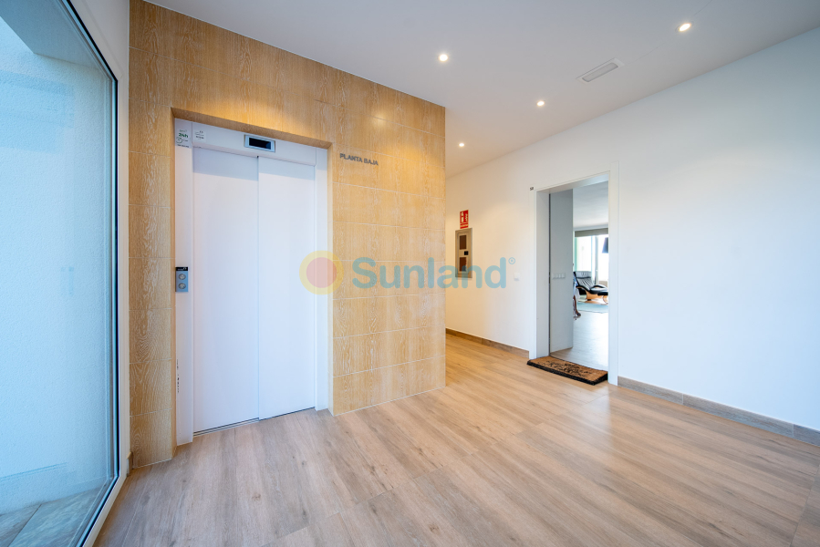 Verkauf - Apartamento - Orihuela Costa - Las colinas golf